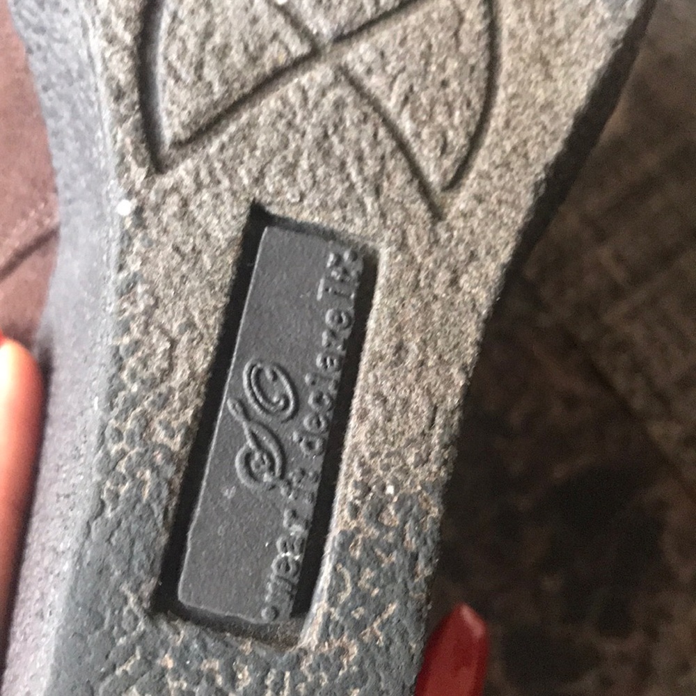 Boots - Picture 5 of 5